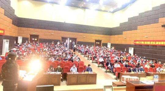 Một số hình ảnh cuộc đấu giá quyền sử dụng đất cho nhân dân làm nhà ở tại các khu dân cư trên địa bàn thành phố Hưng Yên đợt 05 năm 2021. (16/10/2021)